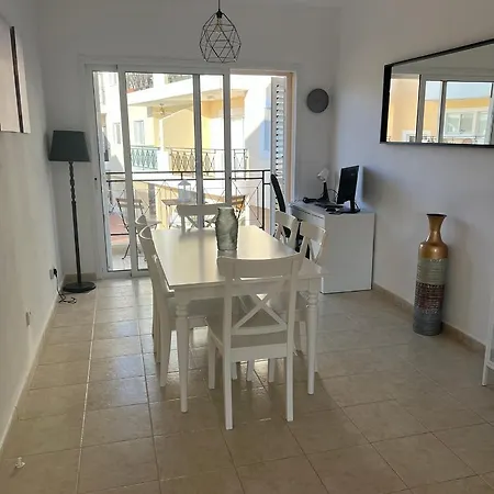 Apartment Mountain View - Polis